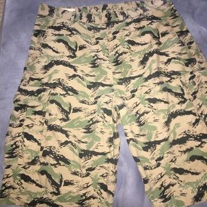 Men’s Levi Cargo Shorts